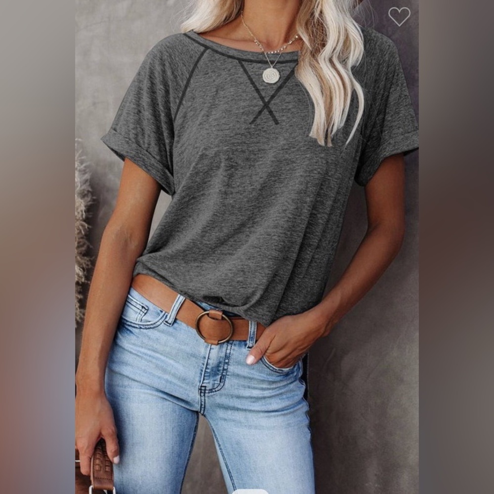Gray tee